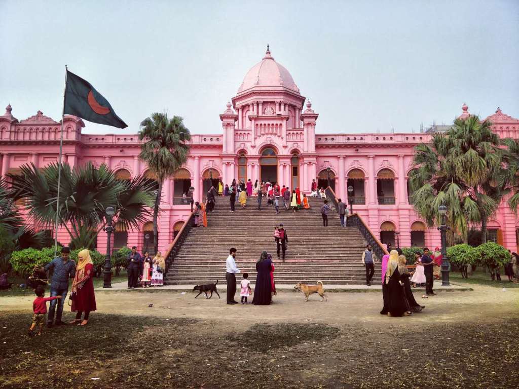 LearningLyceum's tweet image. The Dirt on Dhaka learninglyceum.org/2017/12/21/the…