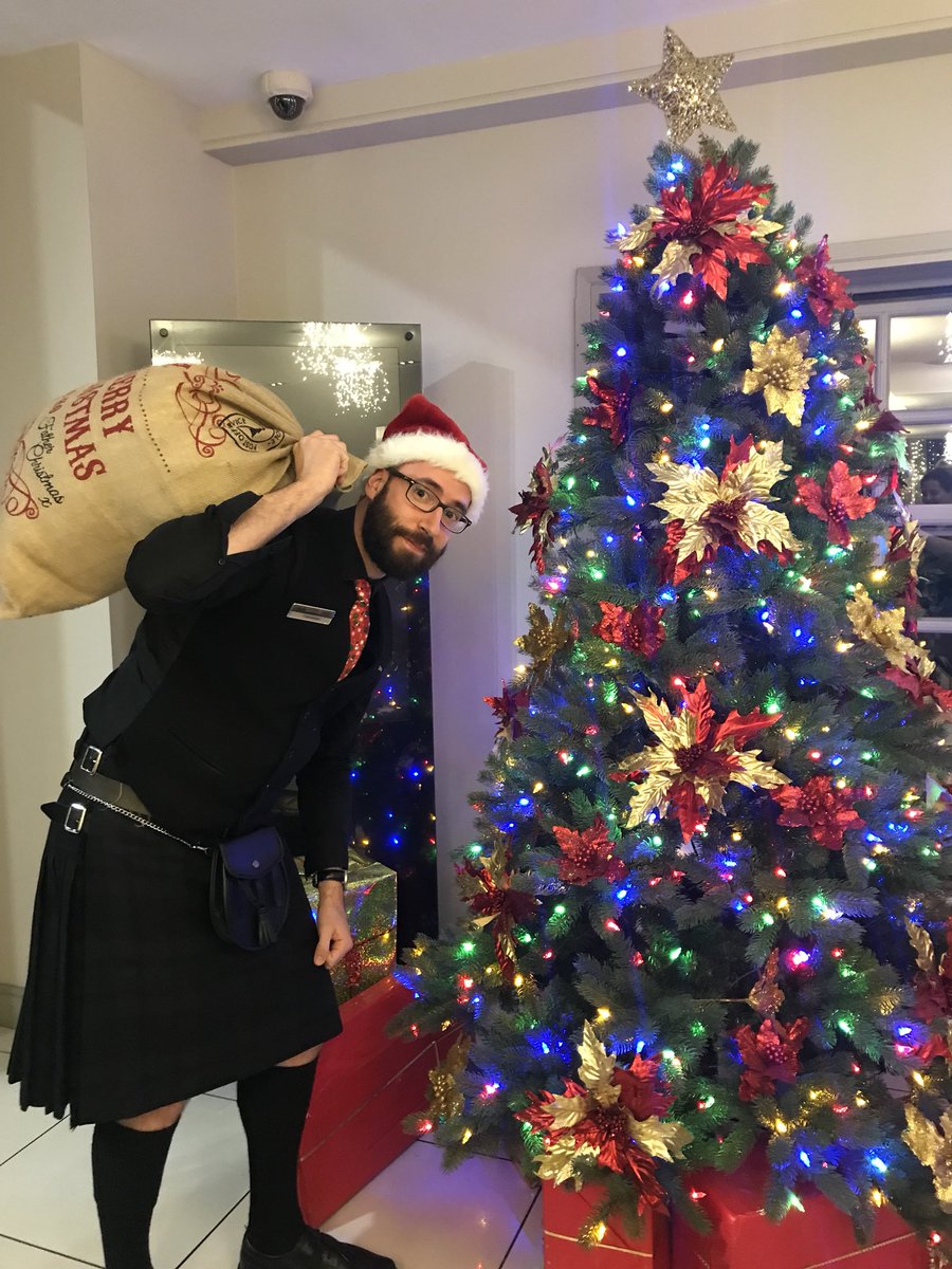 RadissonEDI's tweet photo. Francesco is the definition of festive at the moment. 🎅🏼🎄🎁 #ChristmasIsComing #ConciergeorSanta #Edinburgh https://t.co/cj1bvcs6IF