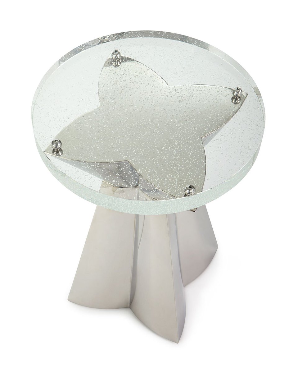 SHOPINTEREX's tweet image. BERNHARDT Uma Stainless Steel &amp;amp; Glass Side Tables $795 - FREE SHIPPING OR PICK UP (Elsewhere $900 + S &amp;amp; H)
BUY IN SHOWROOM OR HERE
interexhome.com/bernhardt-uma-…

#home #homedecor #interiors #interiordesign #christmas #silver #glass #luxurygifts #shopping #christmasshopping #realestate