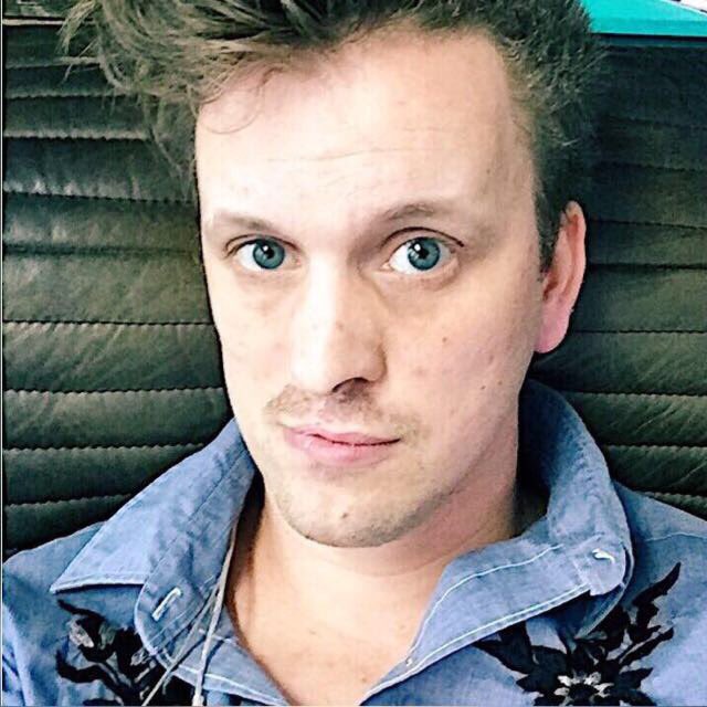 theearlyreset's tweet photo. Show @thecobranashville tonight! Doors open at 8:00 PM • $5 cover • Drive up, down, over, under, whatever it is you have to do- and let's hang. (Bring your festive sweaters too) 🎄#nashville #nashvillemusic #thecobra #show #rockshow #pop #indie #indiemusic #originalmusic https://t.co/M6xo4o5cSc