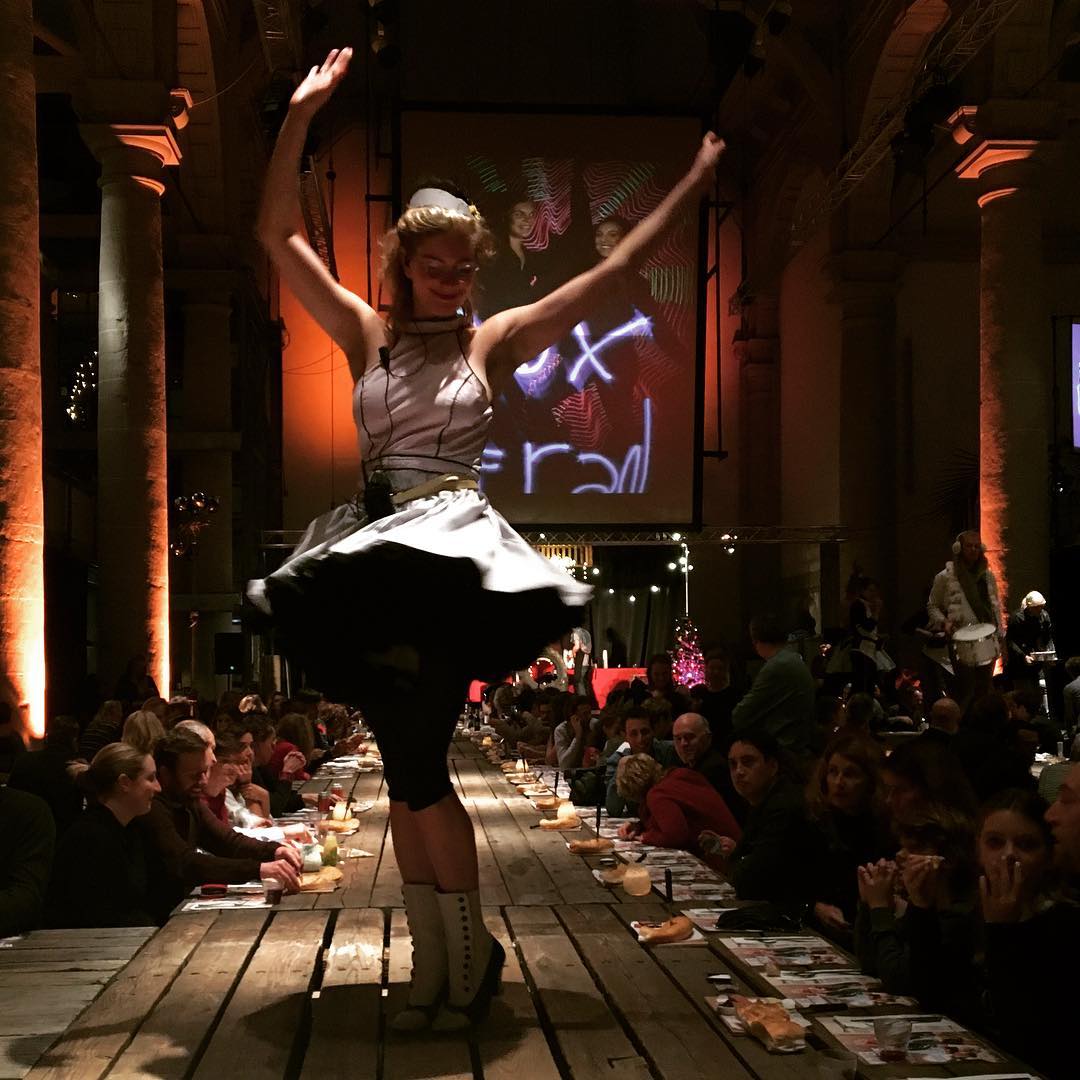 deWinterParade's tweet photo. ✨We zijn open!✨ #winterparade #zuiderkerk #amsterdam #groteofstbavokerk #haarlem #herewego! https://t.co/5FPkWEQUlF