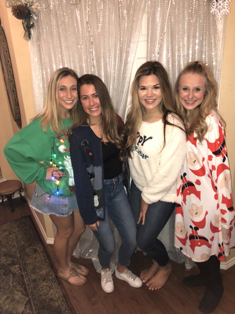 TaylorGattis's tweet photo. High school heroes ❤️ https://t.co/LIgVz3p39p