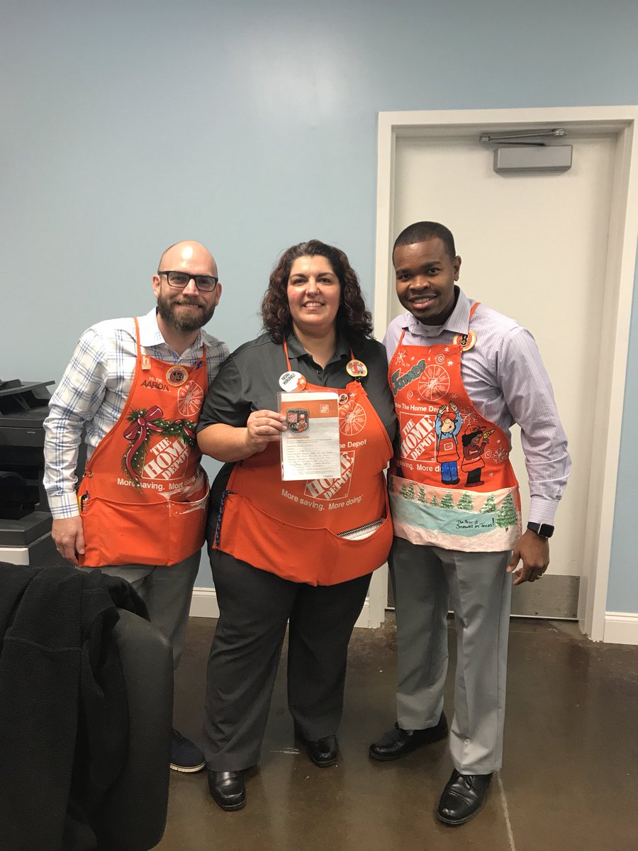 Vicki shines bright like a new Diamond Bravo winner! The first for team Temple! <a href="/vicki_athey/">Vicki Athey</a> <a href="/Aaron____Martin/">Aaron Martin</a> <a href="/melaniepayneTHD/">Melanie Payne</a> <a href="/FougereJames/">James Fougere</a>