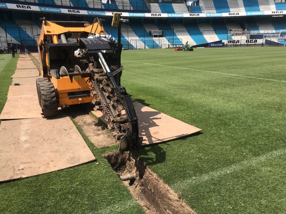 NicoMontala's tweet photo. Comenzaron las obras en la cancha del Cilindro para cambiar los caños y renovar el sistema de drenaje de campo. Se invirtieron 2.000.000 de pesos. https://t.co/hOk7HFxUB8