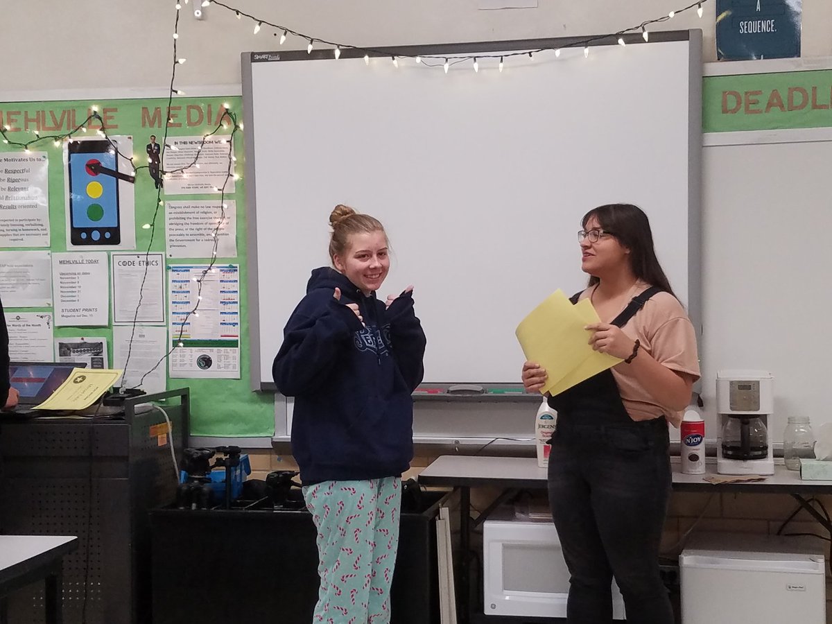 MamaMediaMHS's tweet photo. One of the many things I love about my class is how the editors build up the staff. Pri gave out some awards this week. Love these kids! #wearemehlville #12daysofmhs #mehlvillemedia https://t.co/0oiRFnz6B7