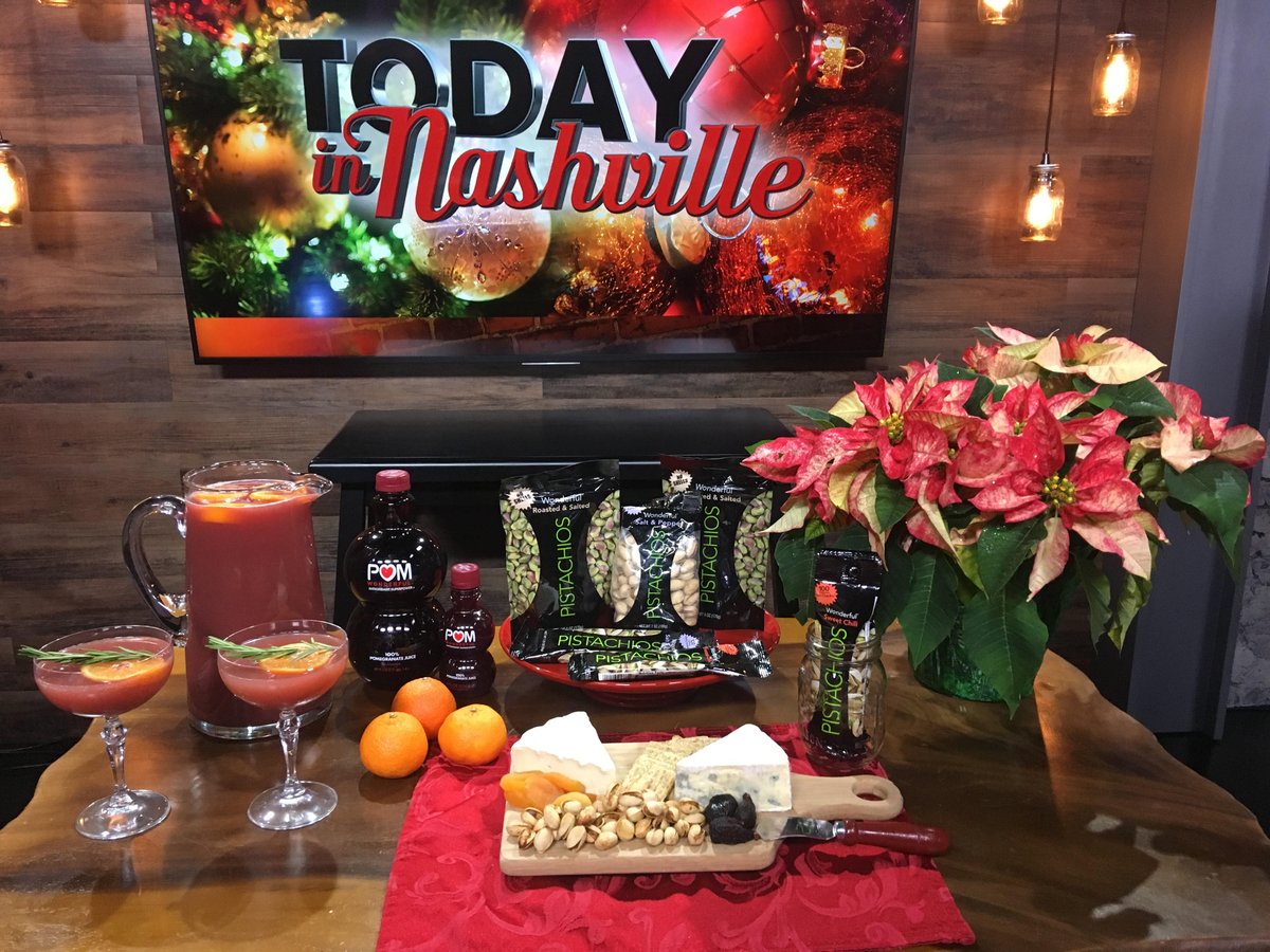 sarahjaneRD's tweet photo. #ad: Need some festive drinks and appetizers for your holiday spread? Check out my latest @TODAYINNASH @WSMV TV segment!: https://t.co/enamfZWRp5 https://t.co/wM3b7stwbw