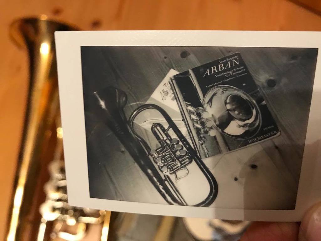 soforthorst's tweet photo. Übung macht den Meister
#tag355 #365sofort #soforthorst #schwarzweiss #blackandwhite #instaxmini8 https://t.co/7fuPWRZfWF https://t.co/BXgN7DOSHq