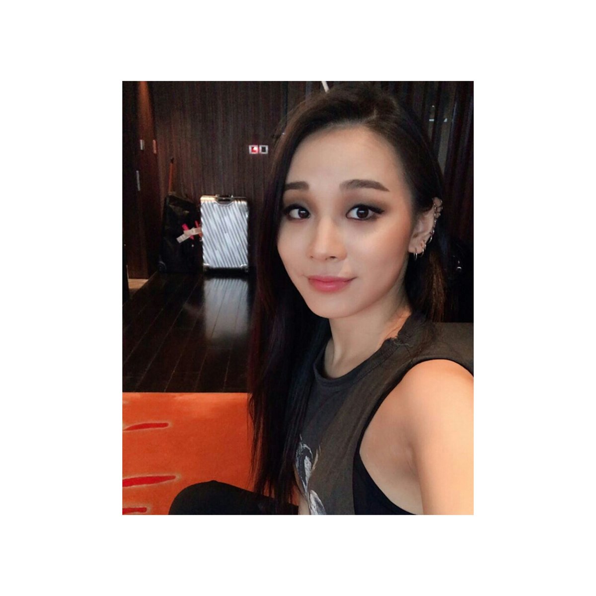harin_leex's tweet photo. ──── #Elystagram

Oink oink! 🐷⇿🐷 https://t.co/5bSM632R5M
