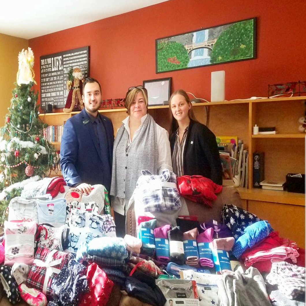 JordanManalo_TD's tweet photo. Branch 2384 Pj drive for Maple Gate womens home-What a huge success.  #THANKYOU to Elliot lake and The Northern Lights District for you donations. 53 sets of Pjs, 7 pairs of slippers, 1 pair of gloves, 1 scarf and 35 pairs of socks! @DeniseCH_TD @TaraLynnH_TD #GiveGood #community https://t.co/T9Txlpbqc0