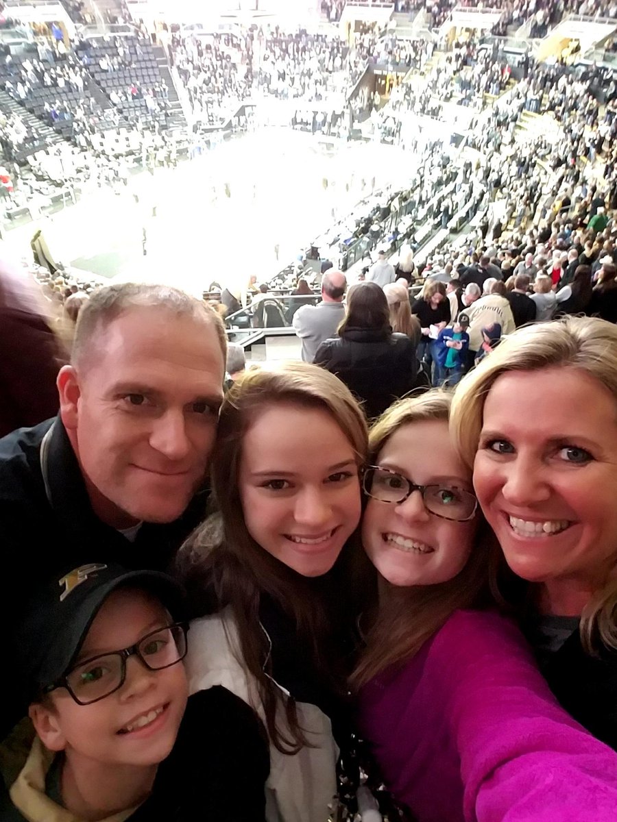 JoeKelsay's tweet photo. #BoilerUp #gameface https://t.co/mIygXut6eW