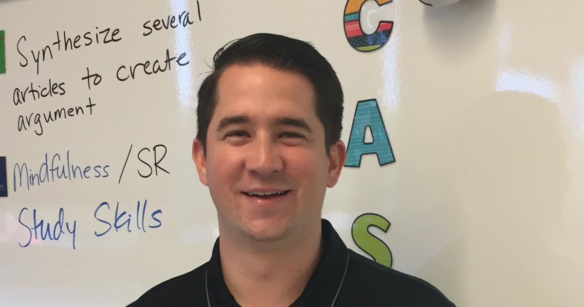 kmcfitzp's tweet image. #Rutgers alumnus and teacher Joe Cashin creates opportunities for his high school students and for students at Rutgers. #ScarletForever - sot.ag/76dgc