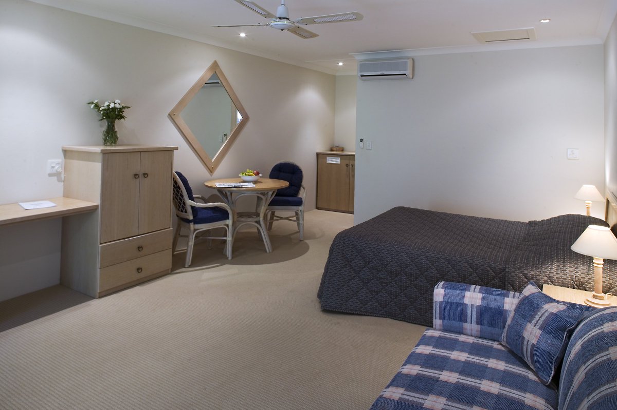 PortStephens tweet media