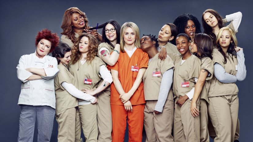 breakfree1069's tweet photo. Ahora @GaboPoggi te habla de las novedades de estas series que viene para el 2018, series a la carta en #Descargando📺💻 | @Urbana1069 
- Orange Is The New Black (6ta. temporada)
- Narcos (4ta. temporada)
- Sense8 (Ep. final) https://t.co/GlHvMyIvel