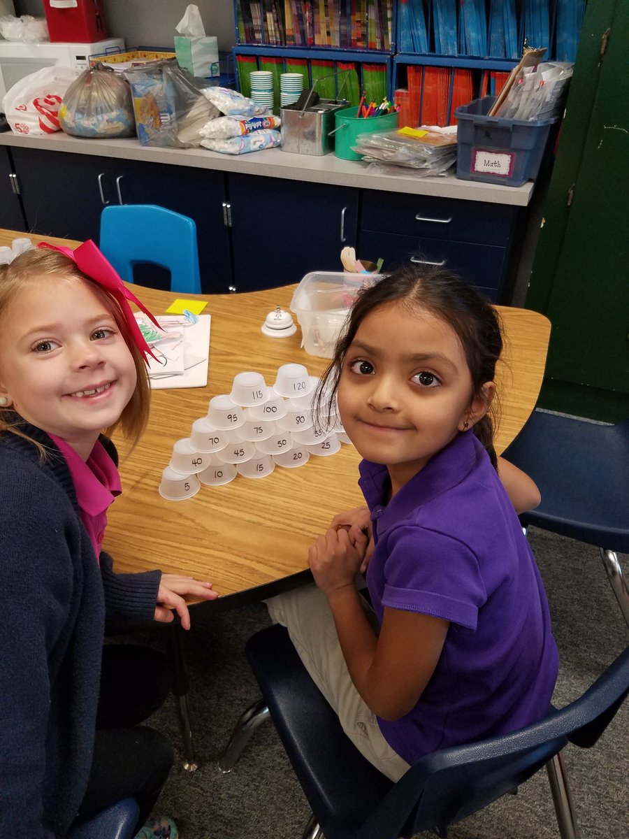 Joangarrett75's tweet photo. Racing to stack cups counting by 5's!
#claybonstrong #forneyconnects https://t.co/5Z4ZacuLS3