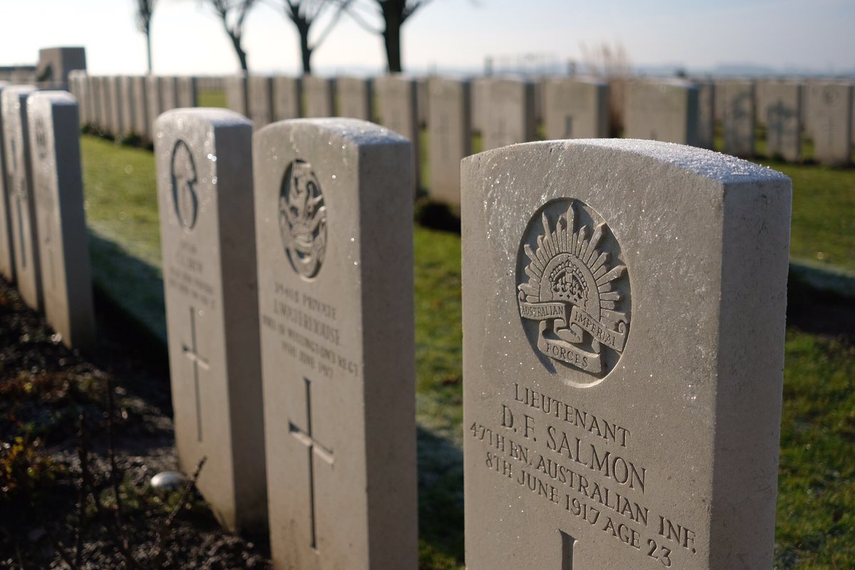 pasimages's tweet photo. Messines Ridge Cemetery on a cold winters day. @CWGC #messinesridge #Belgium #wewillrememberthem #ww1 #LestWeForget #FujiFilm #fujixe3 https://t.co/BkvxMtzYND