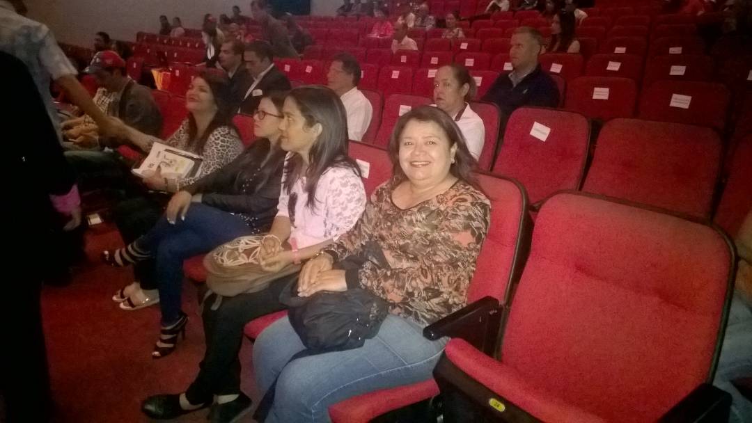 CovidVzla2020's tweet photo. -Desde el @TeatroJuares- Junto a la Directiva del sector económico del @gobiernodelara la Lcda. María Soledad Rodríguez, Pdta. d #Fundapyme, participó en el seminario realizado por la Corporación de Desarrollo Endógeno y Economía Social (CDEES), en el marco de su 12º Aniversario. https://t.co/OEC8u0ESQD