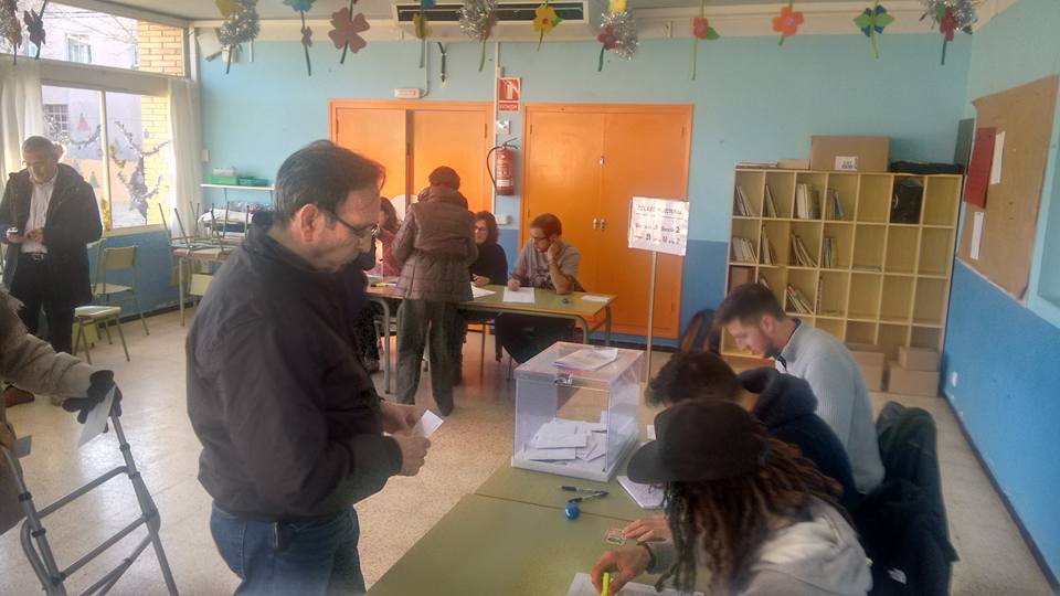 ajpalafrugell's tweet photo. La jornada electoral s'ha desenvolupat amb normalitat a #Palafrugell. Al municipi podien votar 14.436 persones i ho han fet en un total de 21 meses. El percentatge de participació a 1/4 de 7 de la tarda era del 63,24%. 
Ben aviat publicarem els resultats a https://t.co/V4SgMxjUr0 https://t.co/csHWqawNs0