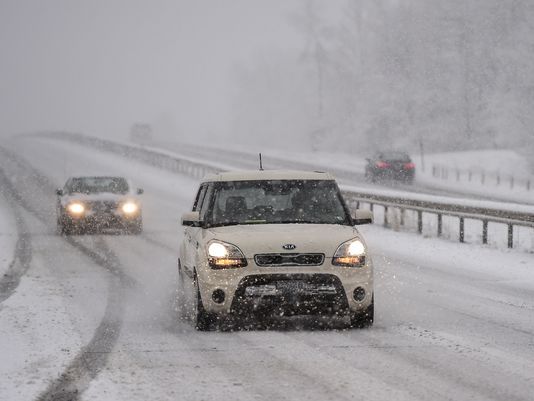 ColonialDriving's tweet image. Winter weather can be a killer -- literally. Having some supplies in your vehicle can be a lifesaver. Check out these prep tips that can keep you safe on winter roads ow.ly/NM7K30gRJeq

#Drivingtips #Safedriving