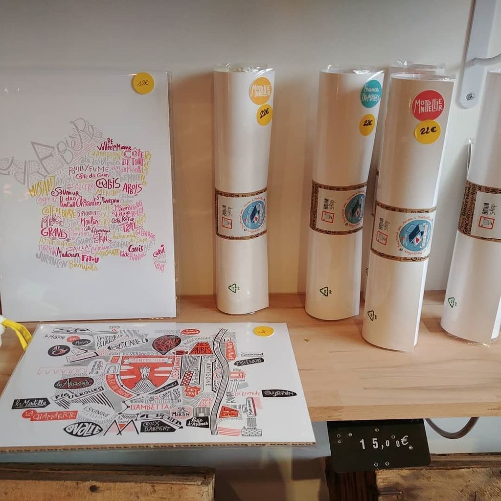DesignNocodeFR's tweet image. Besoin de cadeaux de dernière minute ? Faites un tour à @labisestore , une boutique sympa tenu par des demoiselles au top ! Vous y trouverez quelques une de mes affiches ainsi que des supers produits de supers créateurs ! #madeinmontpellier #madeinfrance… ift.tt/2BuzHO7