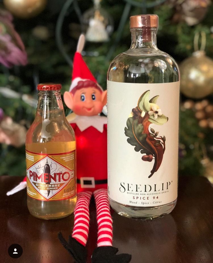 Pimento_UK's tweet photo. What better way to celebrate #wintersolstice than with this delicious combination, master minded by @LightDrinksUK! #Chilli-infused #Pimento ginger beer & @SeedlipDrinks Spice ‘94 🌶🍹
#seedlip #lightdrinks #gingerbeer #festivespice #cocktail #alcoholfree https://t.co/BffXDS9C1l