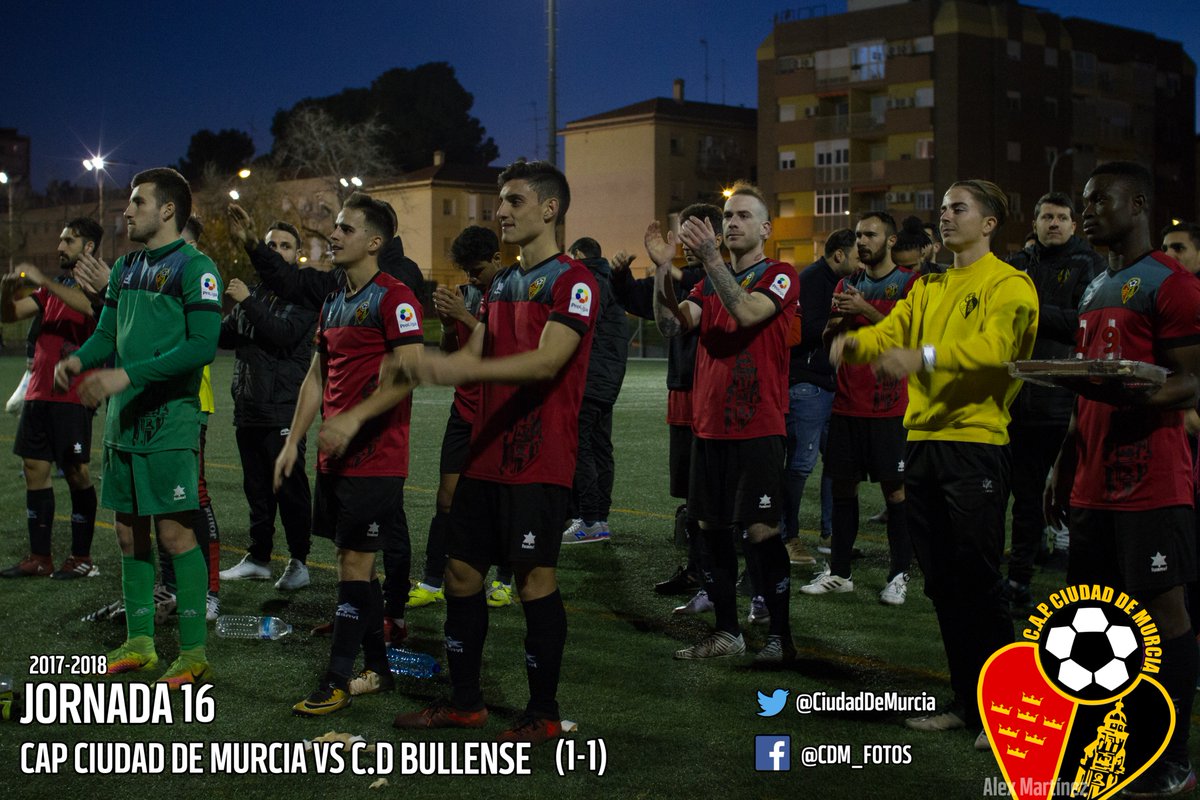 📷🔴⚫️/CDM FOTOS/🔴⚫️📷

Más vale tarde que nunca, se han hecho de rogar pero aquí están algunas de las fotos del empate contra el <a href="/bullense_cd/">Club Deportivo Bullense</a>

 Reportaje fotográfico completo en nuestro Facebook @cdm_fotos : goo.gl/octcYw

#ProhibidoRendirse

(4/4)