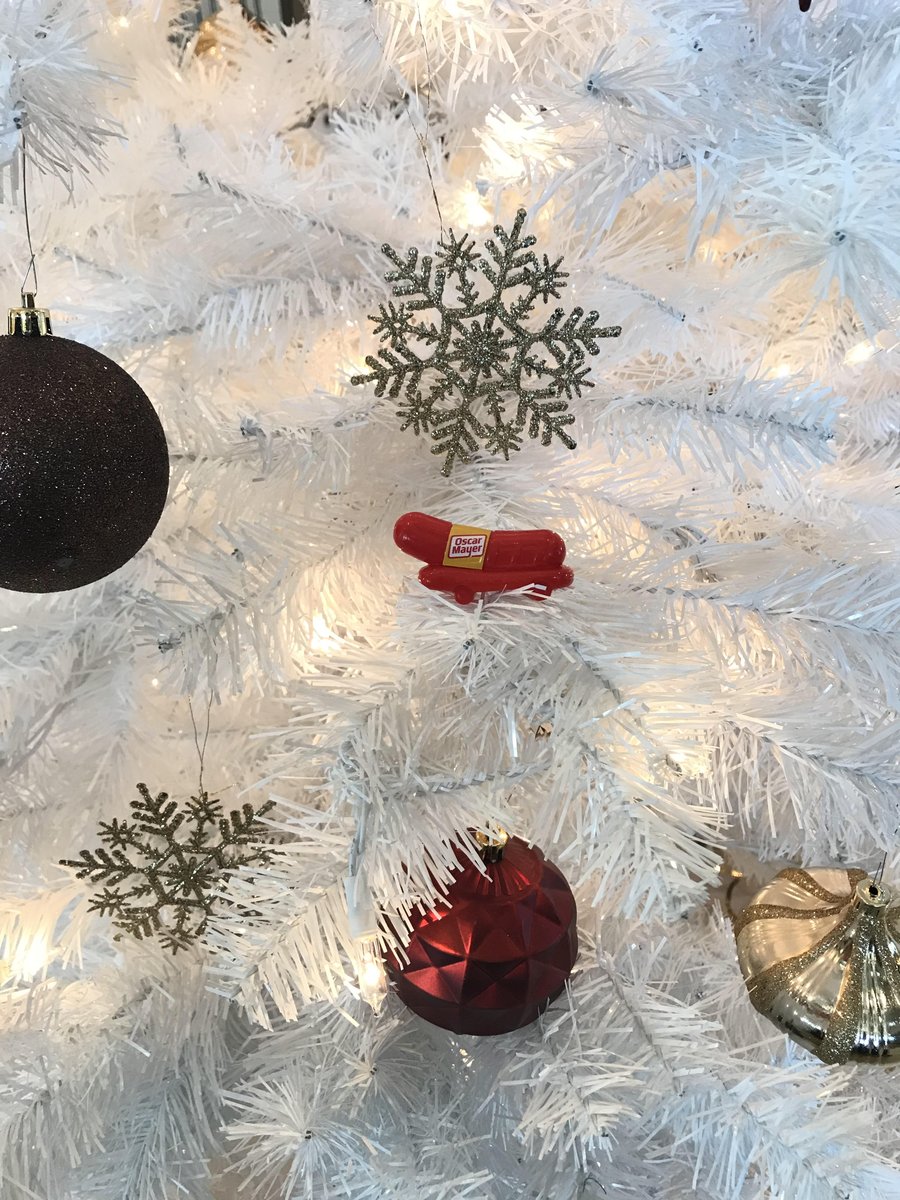 Wienermobile's tweet photo. You could say it's the most "bunderful" time of the year but we think any day with the Wienermobile is franktastic! https://t.co/RnosUEQKhw