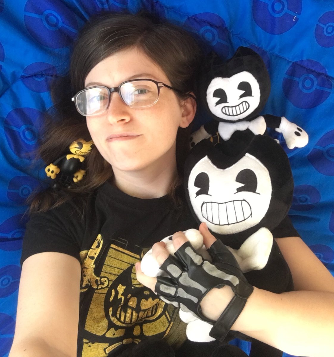 HappyKittyShop5's tweet photo. It’s BENDY!! I love my new offical Bendy demon shirt, Bendy plush and figure from the official Bendy store!! The plush is super soft and the figure is top notch! Bigger Bendy plush made by me. #happykittyshop #bendy #bendyandtheinkmachine #hottopic #batmin @hottopic #themeatly https://t.co/au0l25aP5V