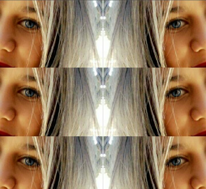 MEU OLHO FAKE,
AAAAA SE FOSSE AZUL MSM