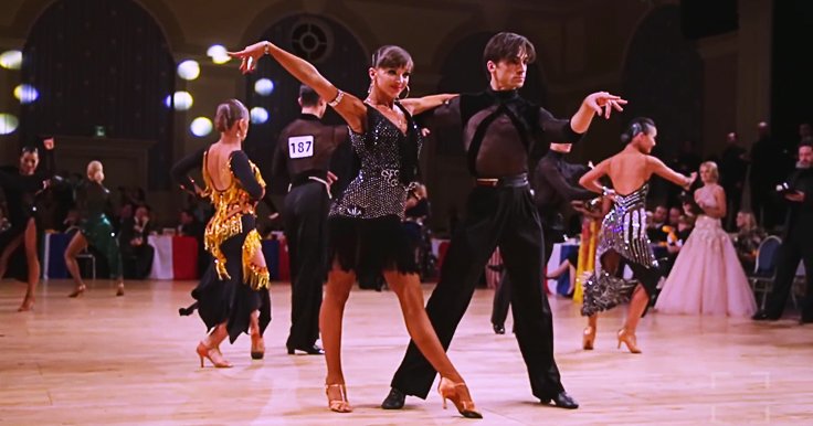 BallroomDanceTu's tweet photo. LOVE These Two! - Cha Cha w/ Denys &amp; Antonina - https://t.co/L0fU0OIX2b
#BallroomDanceTube https://t.co/SEzz6ADzzi