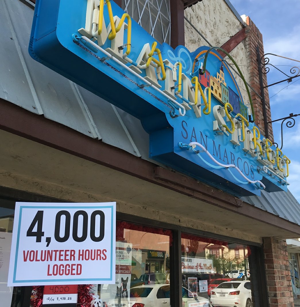 samramarm's tweet photo. Proud to announce we have exceeded our 2017 goal to log 4000 volunteer hours!
A great downtown takes a community with people willing to roll up their sleeves & share their passion for the town center. #SMTX is so lucky to have those people in abundance.
#goalsexceeded
#mainstreet https://t.co/un7ppYGWqF