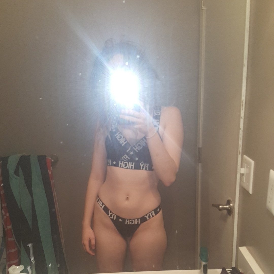 AzlanLightshow's tweet image. Blah