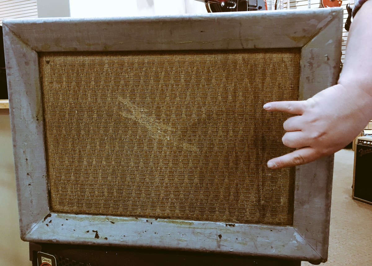 Hollowood_Music's tweet photo. Just got a shipment of vintage gear in for sale!  Check out this @DanelectroUSA #TwinTwelve #amplifier Rated #🤘🏼by @oodownie https://t.co/EubKMWQNCR