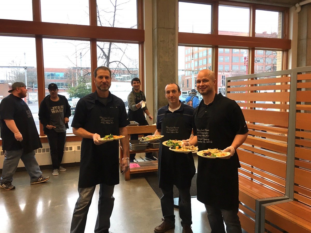 Compunetbiz's tweet photo. Thank you for the opportunity to serve @blanchethouse! #TisTheSeason #blanchethouse #CompuNet #CompuNetGivesBack https://t.co/jVzC3HbERt