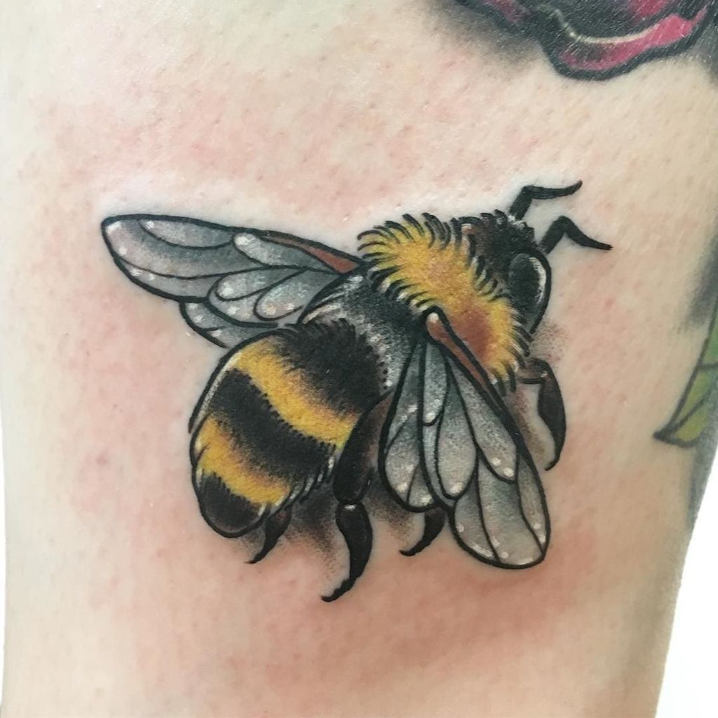 Tattoo uploaded by FAT KAT • Cute bee #fatkatpl / www.fatkat.pl • Tattoodo