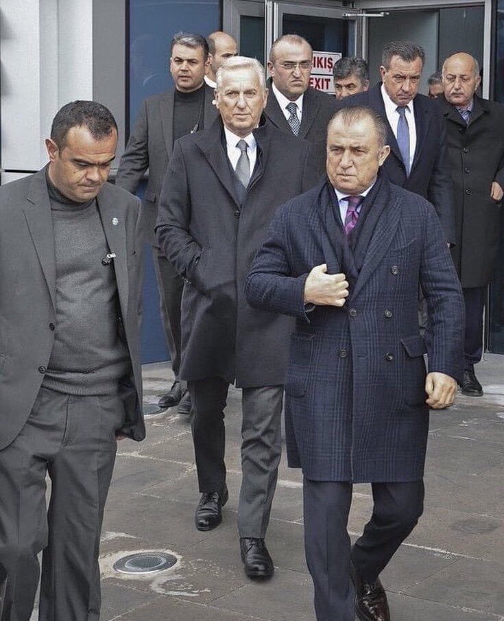 uAalicetin's tweet photo. Adım Fatih Terim Mekanın Sahibiyim ! https://t.co/0c6L410YPr