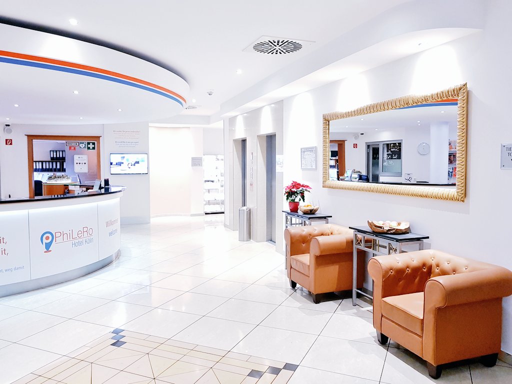 Die Lobby ist fast fertig 😍 • Wir hoffen es gefällt Euch? • In den nächsten Wochen gibt es noch die ein oder andere "Modification" im <a href="/hotelkoeln/">PhiLeRo Hotel Köln</a> • Unsere Webseite: philerohotel-koeln.de • #PhiLeRo #Hotel #Köln #news #Travel #2018isComing #interiordesign #inspiration