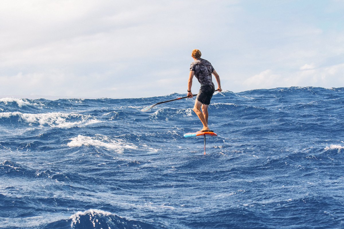 ConBax's tweet image. You can find me here 🌊