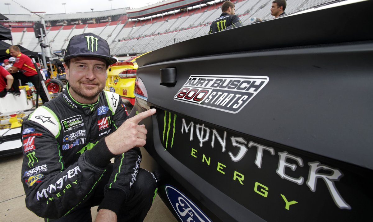 HaasFactoryTeam's tweet photo. 👍 for @KurtBusch's 600th #NASCAR Cup Series start at @BMSUpdates...

#2017FinalLaps https://t.co/eU7IbGpwbR