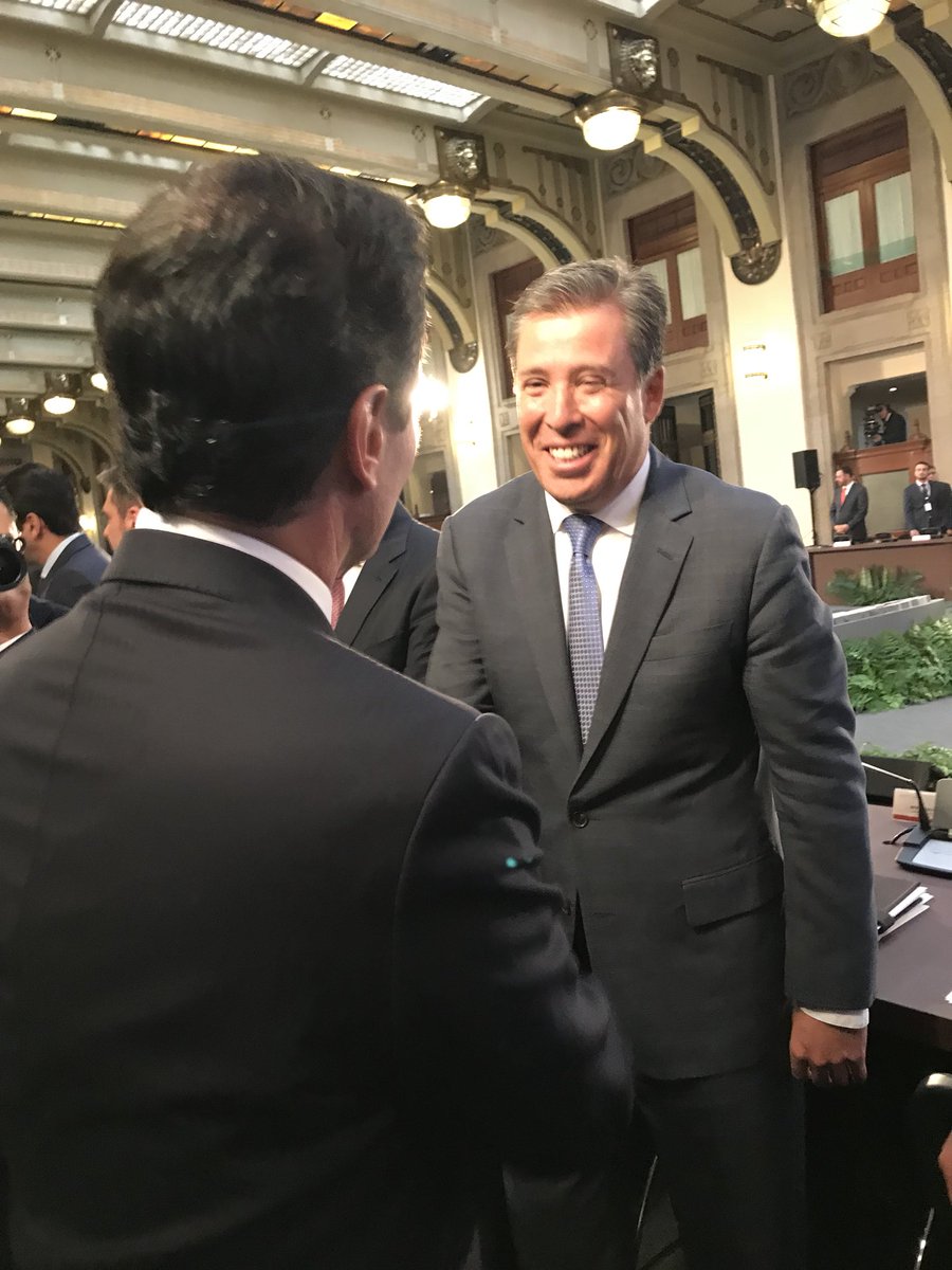 #FelizJueves Acompaño al Gobernador <a href="/miguelmarquezm/">Miguel Márquez Márquez</a> y <a href="/carloszamarr/">Carlos Zamarripa Aguirre</a> en la XLIII Sesión de Consejo Nacional de Seguridad Pública, en la CDMX