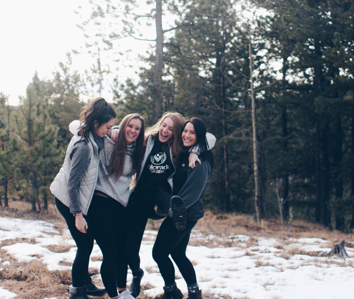 CSU_Theta's tweet image. There’s no place like hΘme for the holidays!❄️