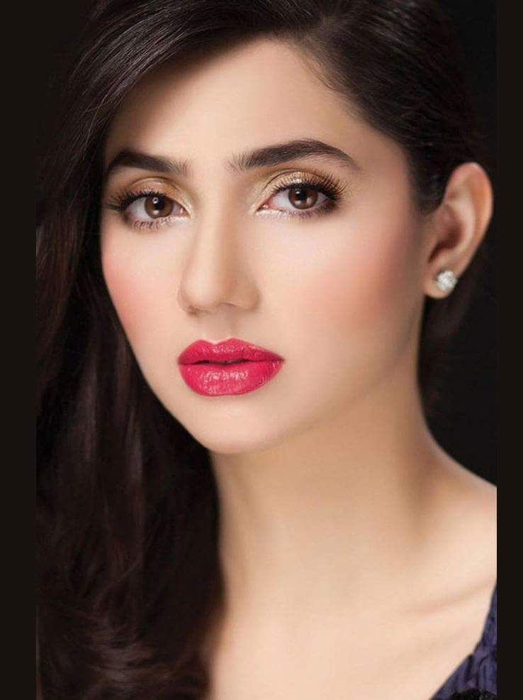 Happy Birthday ... The Beautiful & Charming Actress Mahira Khan 