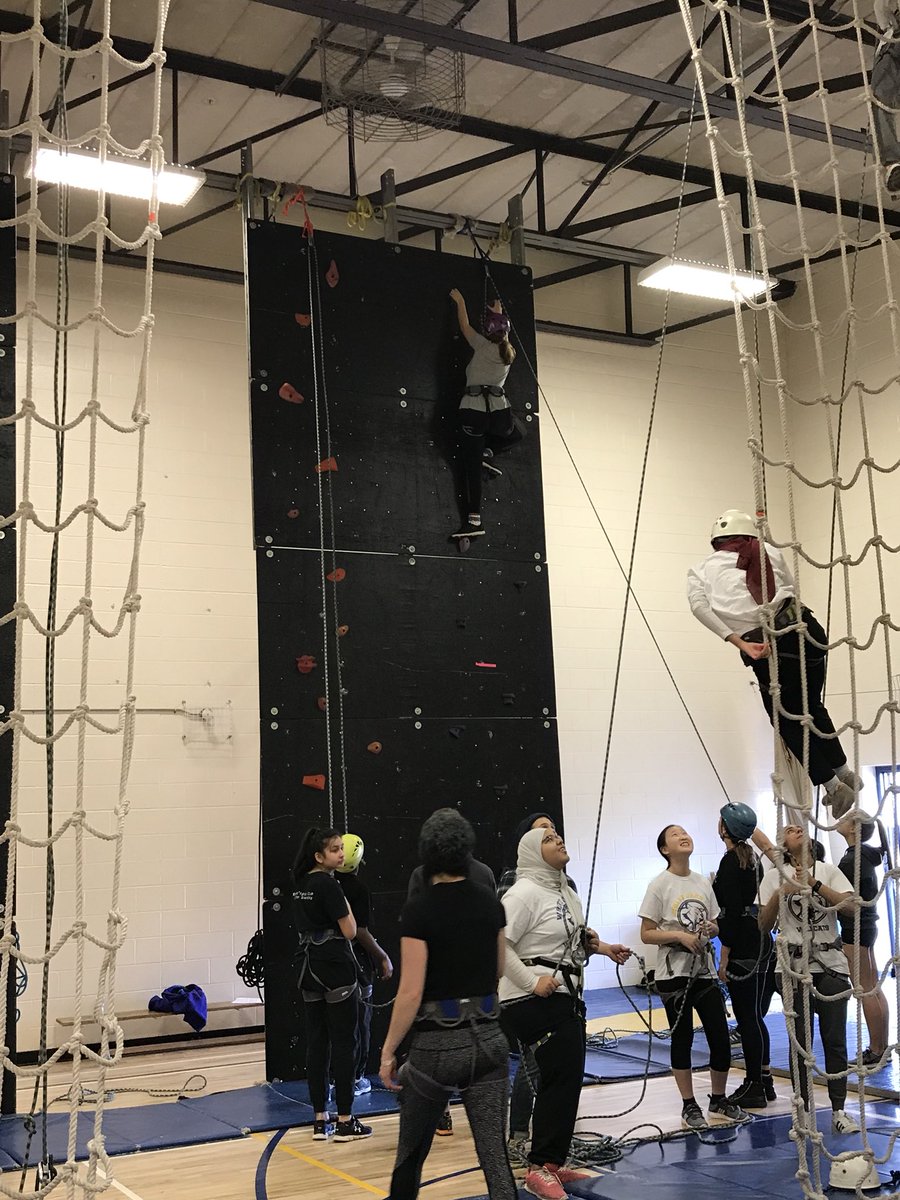 RondaRumig's tweet photo. Facing our fears and challenging ourselves to climb higher! Thank you to Escarpment Outdoor Adventures for an amazing week of rock climbing! #WOSSCPP https://t.co/ESdZuGK6lm