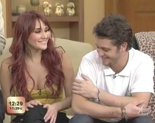 balviman's tweet photo. "Um amor, uma carreira, uma revolução: outras tantas coisas que se começam sem saber como acabarão"
#PorSiempreVondy https://t.co/qAL49PeOZX