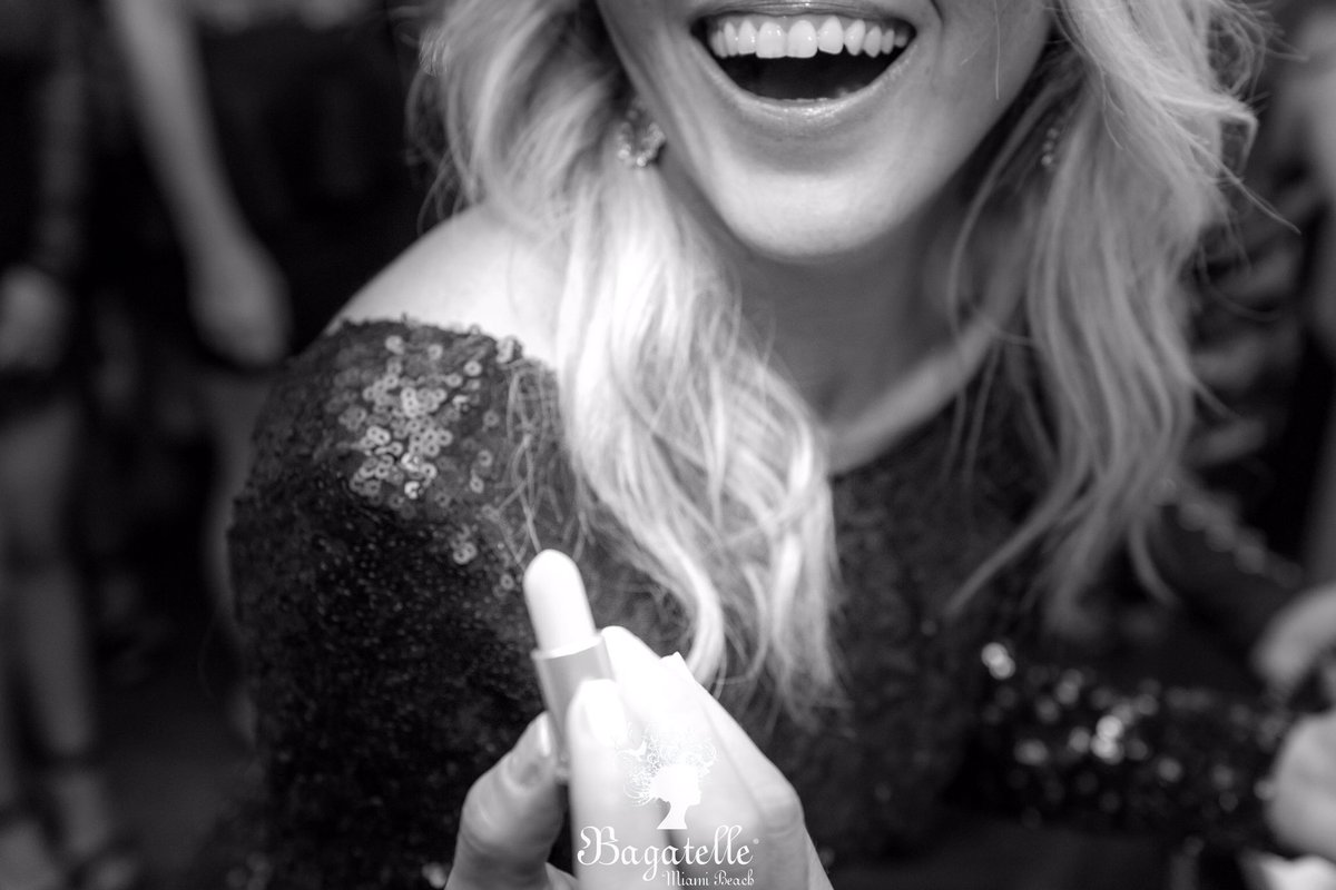 Nights like this, were made for us... TONIGHT Live music!
#bagatellemiami #bagatellelive #miami #miamithursdays #miaminights #miamibeach #southbeach #wynwood #miamilivemusic