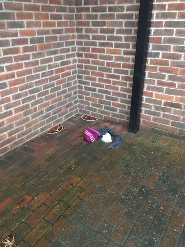 Life is short #liveit it must be hard to be a snowman #melted #snow #lonleyknitwear