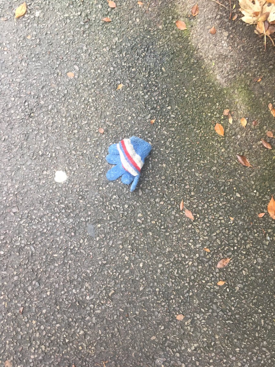 Lonely glove, Cowley Road Littlemore #littlemore #oxford #findme