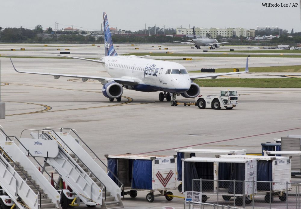 SeattleTechTalk's tweet image. #SeattleNews with seattletimes:

Boeing in talks to acquire jetmaker Embraer of Brazil. st.news/2p8U0ec 

— The Seattle Times (seattletimes) December 21, 2017