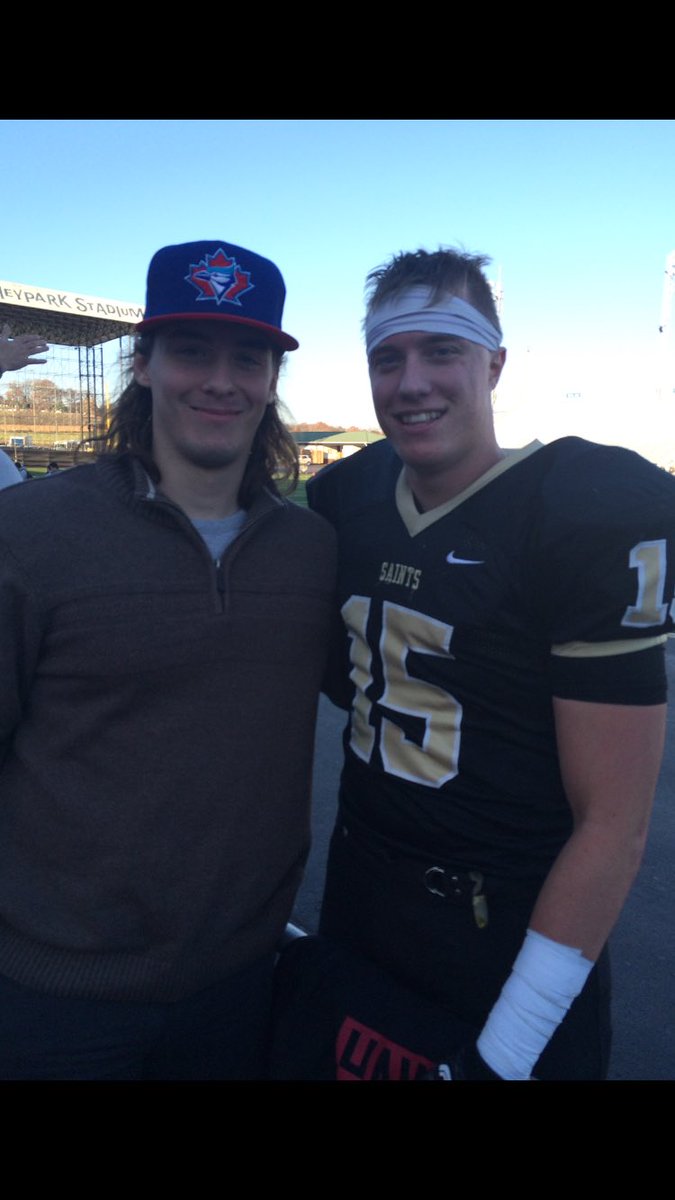 t_leam's tweet photo. Happy Birthday to the best big brother a guy could ask for!🎉 can't thank you enough for all the memories over the years, and here's to many more! Love you Jake❤️ @jake_leamer #flowbucket https://t.co/b22MV04Xqs