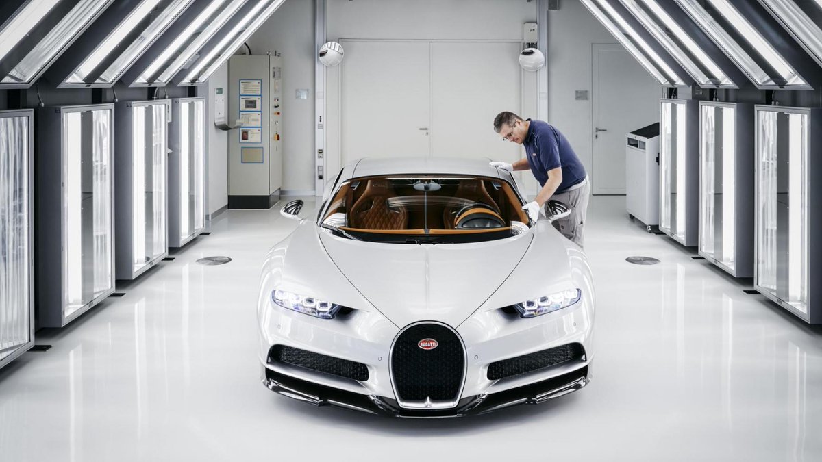 BBC_TopGear's tweet photo. Bugatti has sold 70 Chirons this year. And there’s still time left to bag one of your own >> https://t.co/82Y4G1iQSK https://t.co/yeq66c4NcQ