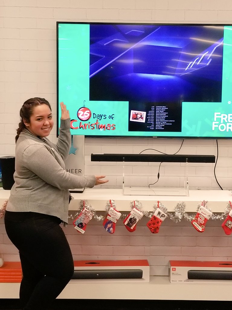 WCWC_Pmills's tweet photo. Glenda at it AGAIN with a solo 2x4 for Pmills!! #DemoQueen #consistency #demo #premium #video #pmills #wcwcolts #ThrillainPmilla #LegionOfBoom #regulators #mountup https://t.co/VJDfRoTsKl